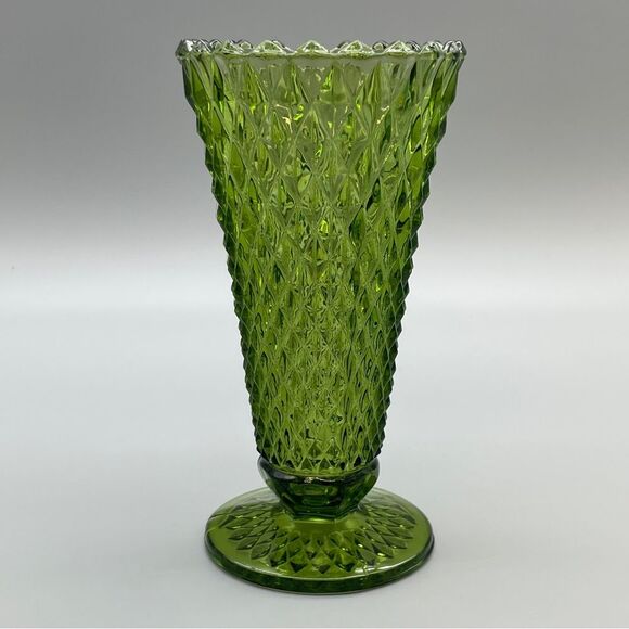 Vintage Indiana Glass Green Diamond Point Green Vase Pedestal - Picture 1 of 12